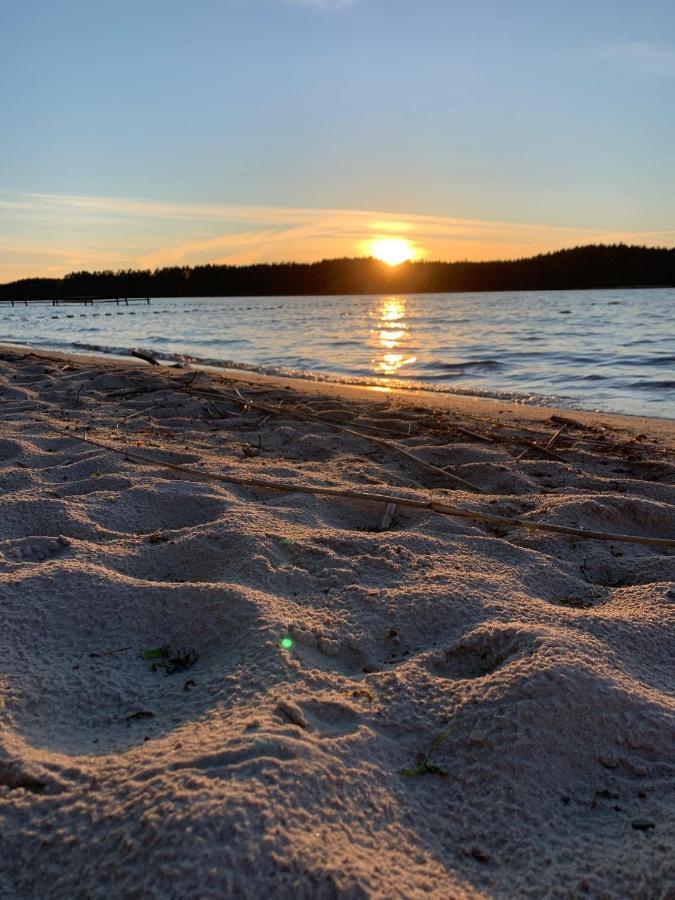 Schadzka W Dwunastce Z Widokiem Na Jezioro Borsk Esterno foto
