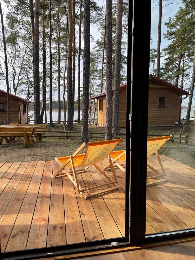 Schadzka W Dwunastce Z Widokiem Na Jezioro Borsk Esterno foto