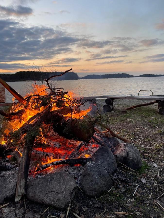 Schadzka W Dwunastce Z Widokiem Na Jezioro Borsk Esterno foto